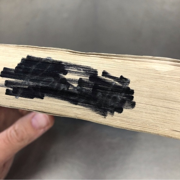 The Lunar Chronicles: Scarlet by: Marissa Meyer, paperback book - Picture 6 of 6